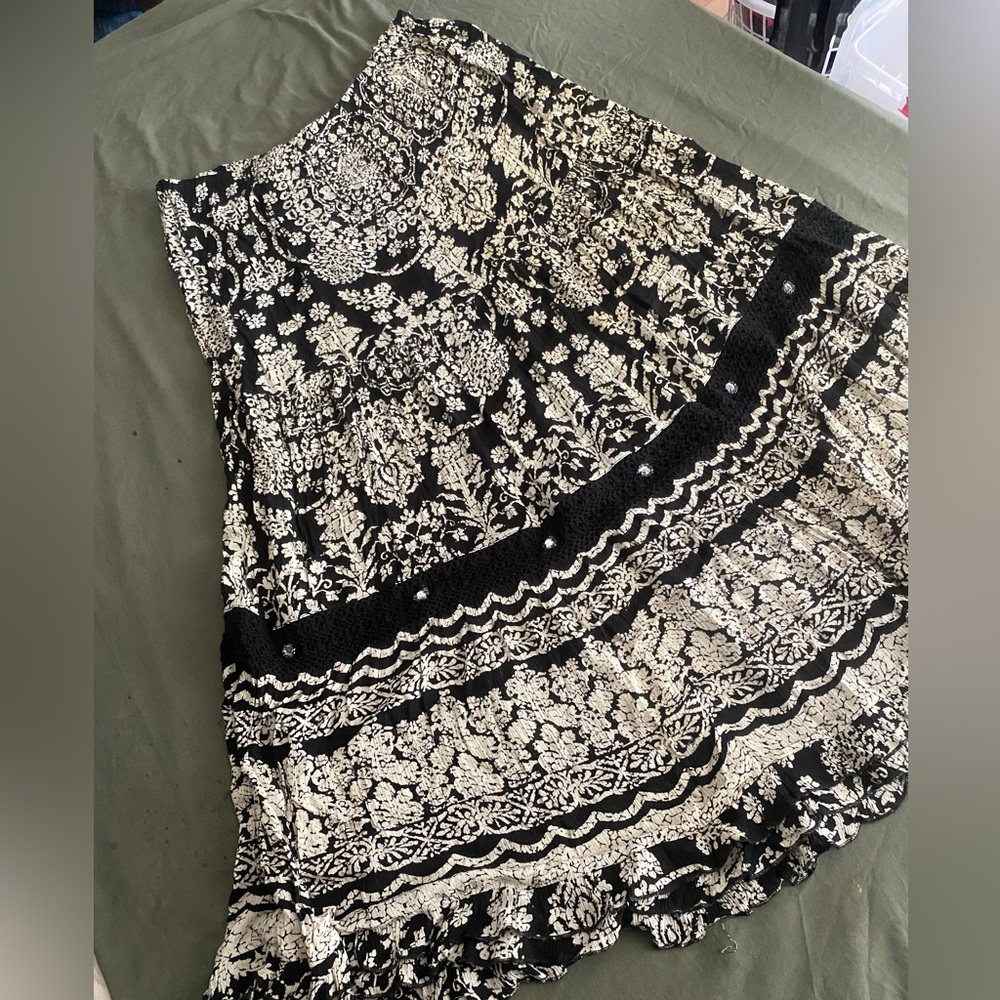 Womens XL GORGEOUS Skirt